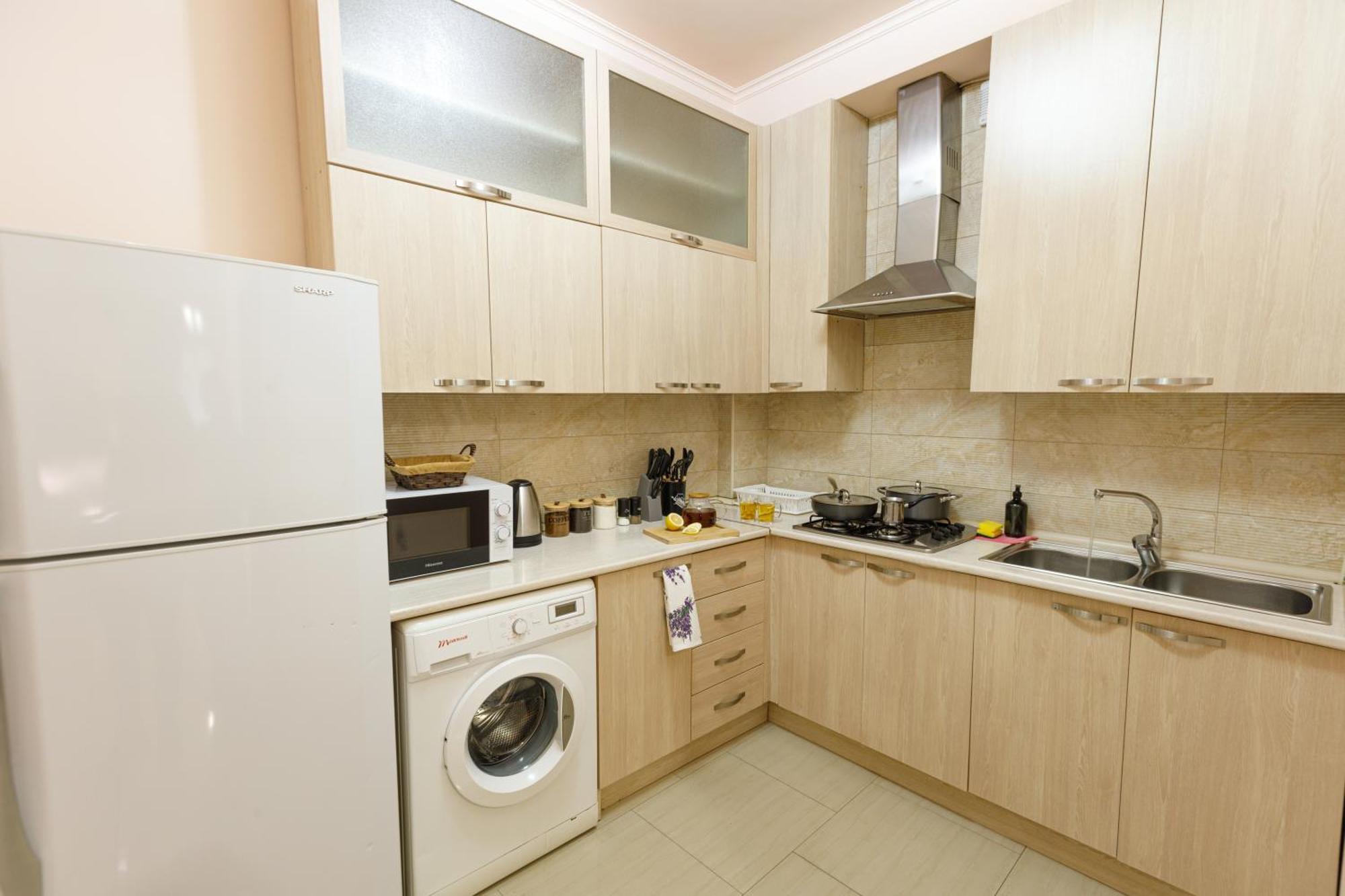 Stay Inn Apartments At Yekmalyan Street 耶烈万 外观 照片